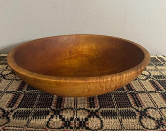 Vintage Munising Wooden Bowl,  Off Round 10.5 inch, Rustic Primitive Farmhouse Fall Decor