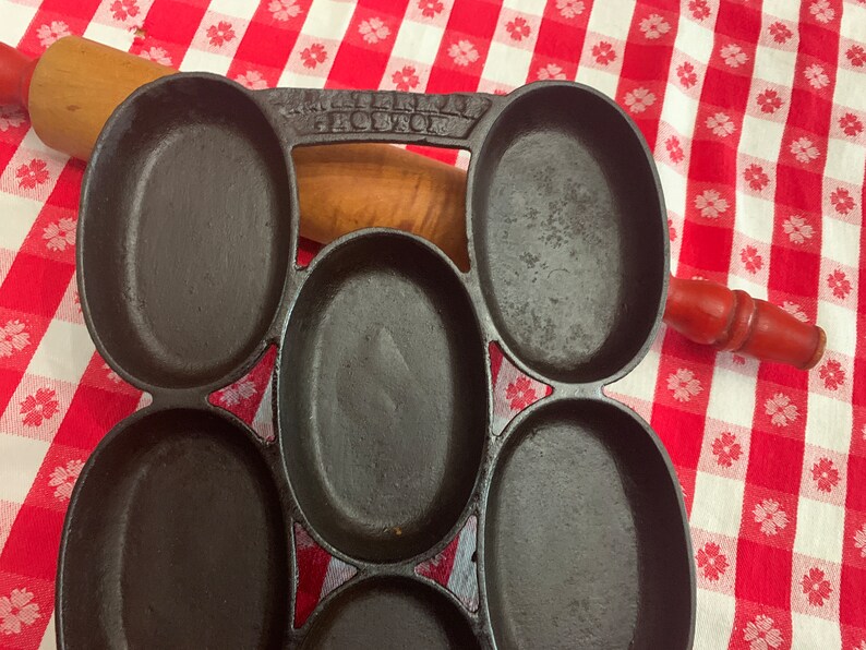 Antique Waterman Cast Iron Gem Pan 8 Oval Cups Slots HTF Etsy