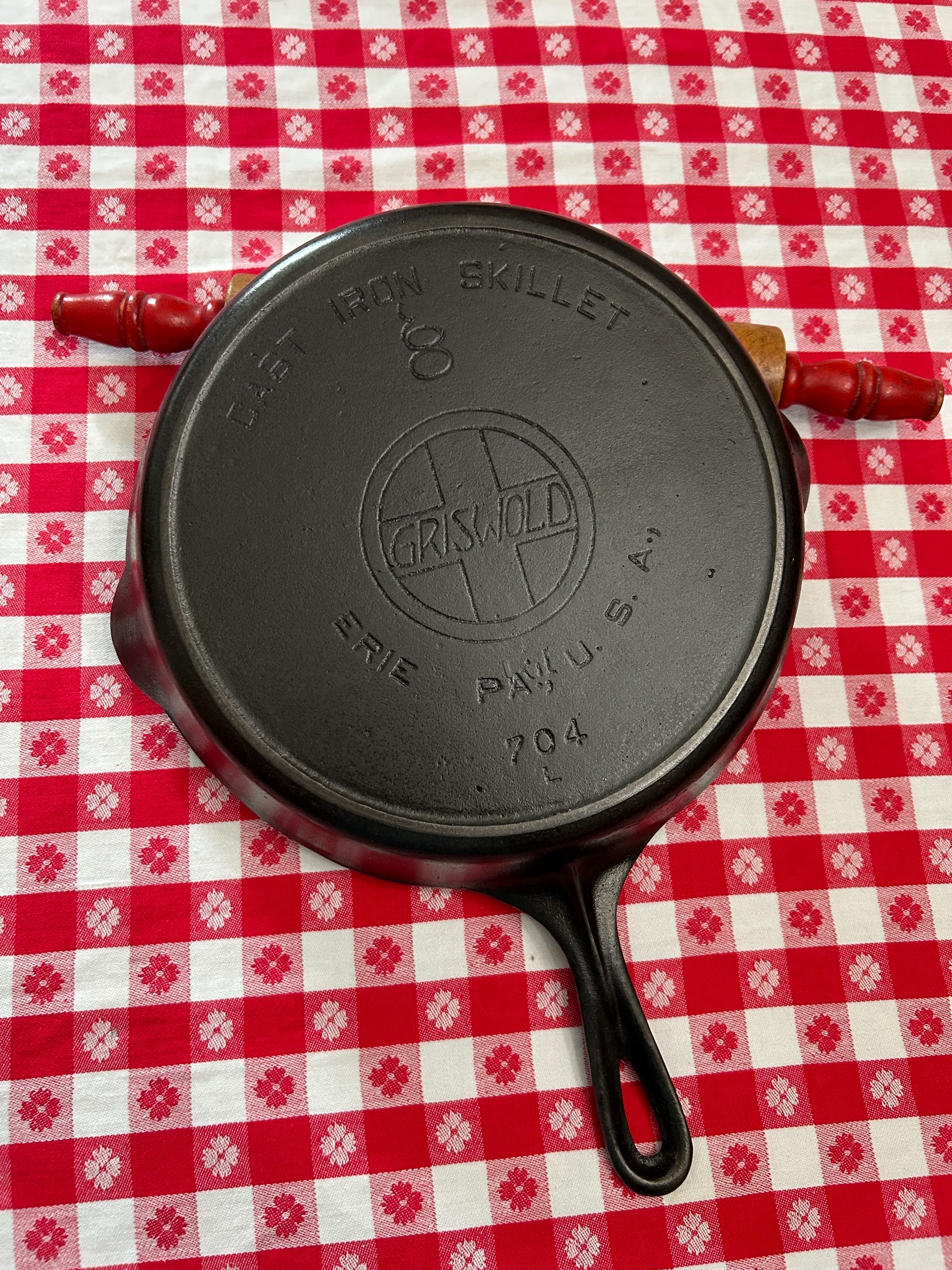 グリスウォルド Griswold No 8 スキレット 鍋 アンティーク ヴィンテージ Antique Griswold Cast Iron Skillet No 8 Slanted Letters Heat