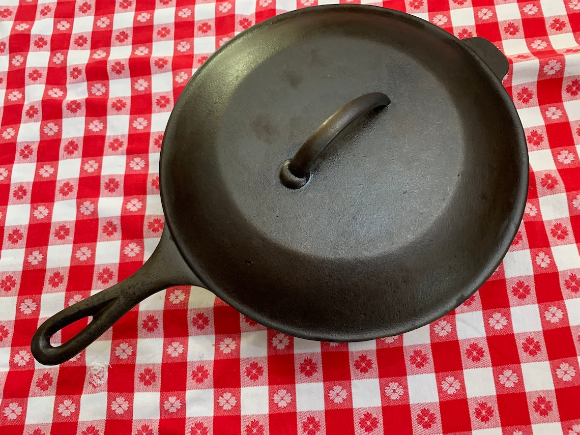 Cast Iron Chicken Fryer with Basting Lid Vintage Lodge 8 CF Etsy