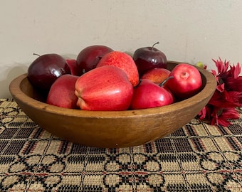 Vintage 13 inch Munising Wooden Bowl, Off Round, Rustic Primitive Farmhouse Cabin Fall Decor