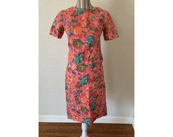 Vintage 1960's Two Piece Skirt and Top Set Pink With Flowers Women’s Small