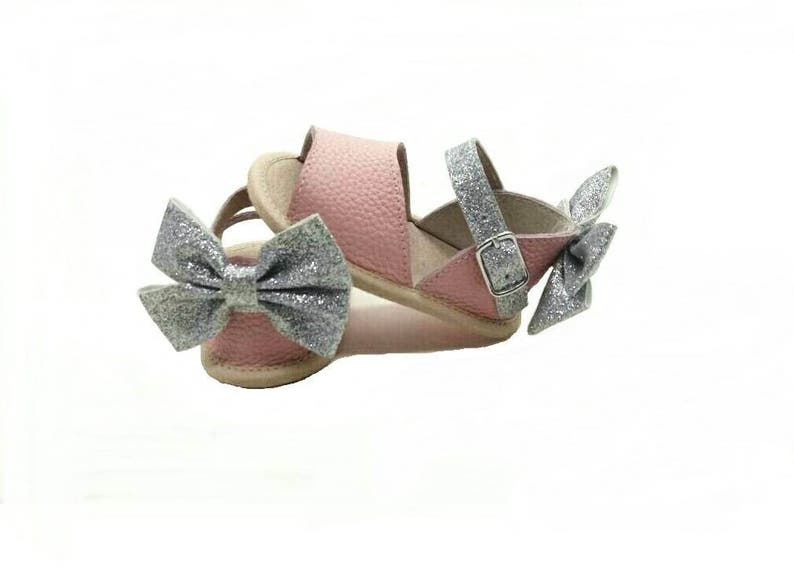 SALE ON SANDALS Infant and Toddler Soft or Rubber Sole Bella Simone Girls Leather Pink /& Silver Glitter Sandals with Bow
