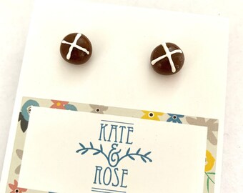 Chocolate hot cross buns studs -  polymer clay stud earrings - Easter Bun studs - Easter studs - earrings - foodie earrings - Buns