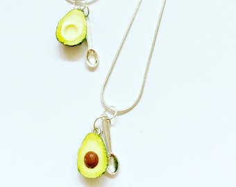 Avocado Necklace - Avocado BFF Necklace - Avocado BFF Pendant - Avocado Best Friend Forever Necklace - Vegan necklace - Avocado halves