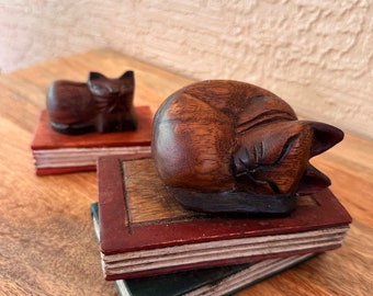 Wooden Cat Bookends