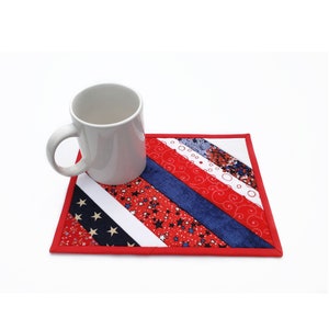 Patriotic Americana Mug Rug: quilted red, white and blue candle mat, 4th of July large coaster or mini placemat, thank you gift for veteran