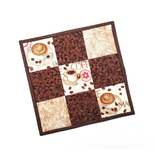 Coffee Beans and Cups Candle Mat: 9-patch quilted coffee themed mug rug/snack mat with espresso demitasse & latte mugs, caffeine addict gift