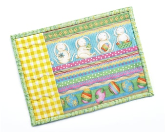 Easter Mug Rug/Candlemat: quilted snack mat with colorful Easter eggs and white bunnies, yellow, green and blue spring decor mini quilt