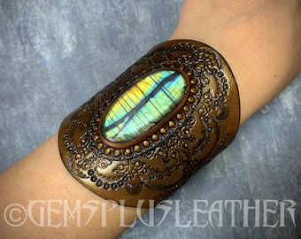 Hand tooled leather cuff bracelet with rainbow labradorite & iridescent bronze sheen - Stylish artisan jewelry by Gemsplusleather