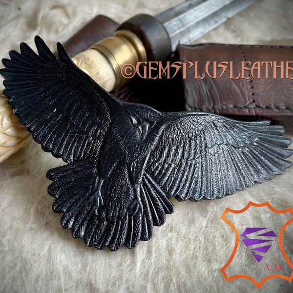 Barrette de cheveux de corbeau en cuir outillée et peinte à la main - Cadeau exclusif pour elle