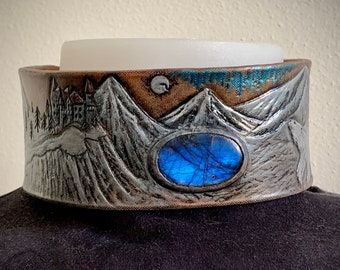 Hand tooled and hand painted leather dog collar with labradorite & wither landscape - Stylish artisan pet accessories by Gemsplusleather