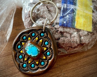 Tooled leather turquoise key holder - Hand tooled leather key fob - Original gift - Artisan key holder - Biker's key chain