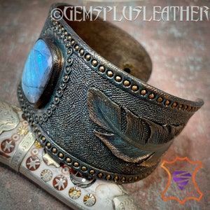 Tooled leather antique looking bronze cuff bracelet with blue labradorite and 3D feathers Vintage looking cuff image 2