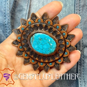Hand punzierte Leder Concho mit Türkis - Natürliches Edelstein Accessoire - Edelstein für eine Tasche - Taschenmacher Zubehör