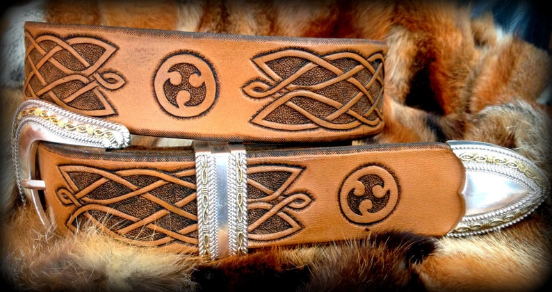 Hand tooled leather belt with Celtic ornament Hand carved leather gift for him Exclusive gift for ages image 4