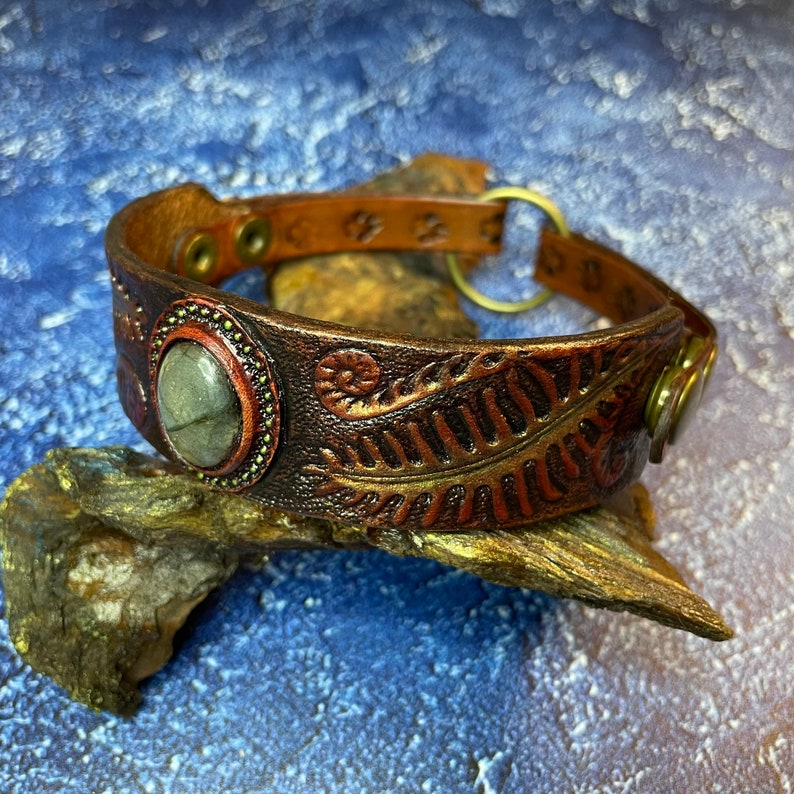 Hand tooled leather dog collar with labradorite and red fern Stylish artisan pet accessories by Gemsplusleather image 5