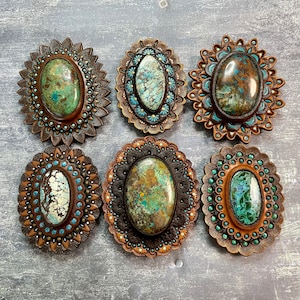 Hand punzierte Leder Conchos mit Edelsteinen - Natürliches Edelstein Zubehör - Concho für eine Boho Tasche - Taschenzubehör - Taschenmacherzubehör