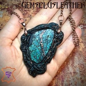 Exclusive pendant with natural turquoise slab wrapped in leather - Handmade turquoise pendant on a copper chain - Artisan necklace