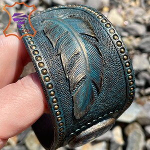 Tooled leather antique looking bronze cuff bracelet with blue labradorite and 3D feathers Vintage looking cuff image 5