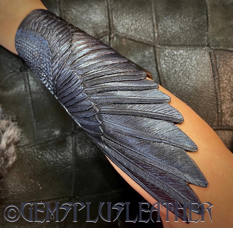 Tooled leather raven wing cosplay bracer  - Tooled leather bracelet / gauntlet for cosplay, LARP, masquerade - Artisan accessories by GemsPlusLeather