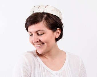 Pillbox hat, cocktail hat, wedding guest hat, cream fascinator, wedding pillbox hat, Cream pillbox hat, Audrey Hepburn hat