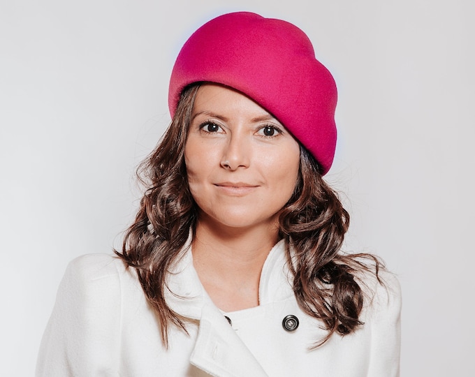 Annabella - Turbante fucsia, tocado invitada de invierno, tocado turbante para boda de invierno, turbante fashion, sombrero de invierno