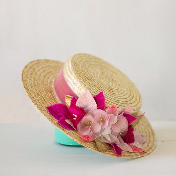 Faux Flower Straw Boater Hat in Light Pink