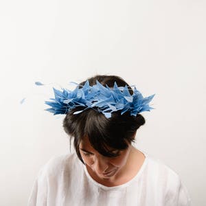 Wedding hairband, halo headband, wedding headpiece, blue fascinator, feather headpiece, something blue bride, feathered headband image 4