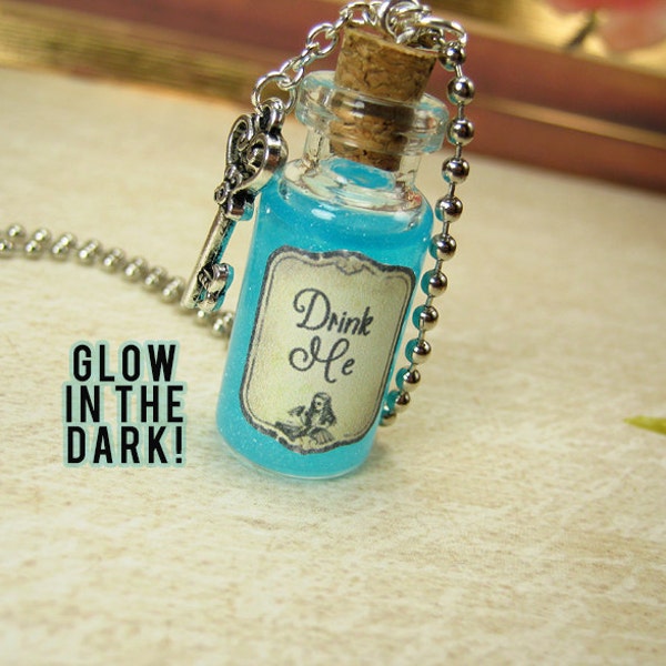 Drink Me 2ml Glass Bottle Necklace - Alice in Wonderland Vial Pendant - Fantasy Cosplay Potion Charm