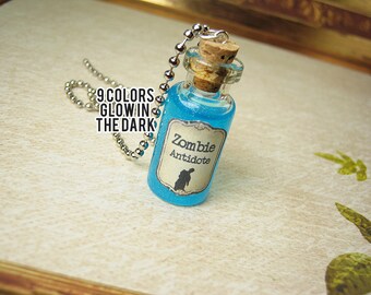 Zombie Antidote 2ml Glass Bottle Necklace Charm - Walking Dead Virus Antivirus Cure - Halloween Potion Vial Pendant
