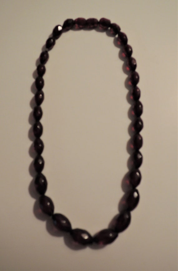 original bakelite necklace - Gem