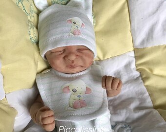 9” (22.5cm) Mouse bib, hat,diaper cover set