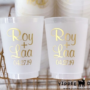 Wedding Favor Cups Personalized Plastic Cups Rustic Wedding Favors for Guests Frosted Cups Custom Wedding Cups Signature Cocktail Bar Cups