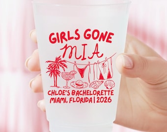 Vasos Girls Gone MIA - Vasos para despedida de soltera en la playa de Miami, Florida - Decoración tropical costera para despedida de soltera - Vaso esmerilado personalizado para la fiesta nupcial