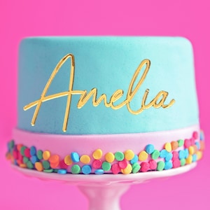 Cake Charm Acrylic - Gold Cake Charm - Custom Cake Plaque - Wedding Place Cards - Name Cake Charm - Name Cake Topper - Birthday Cake Topper