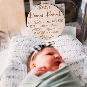 Wooden Baby Name Sign, Birth Stats Announcement Sign, Engraved Baby Name Plaque, Round Wooden Name Sign, New Baby Photo Props