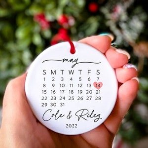 Couple Gift Wedding Gift Married Ornament Wedding Date Ornament Calendar Anniversary Gift Our First Christmas Newlywed Gift Engagement Gift 画像 6