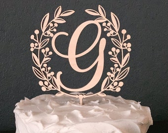 Personalized Cake Topper, Custom Wreath Cake Topper, Laser Cut Wood Topper, Cursive Monogram Cake Topper, Rustic Wedding Cake Topper