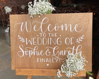 A2 Wedding Welcome Sign / Custom Hand Painted Wood Wedding Welcome Sign