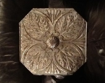 Vintage mounted tin ceiling tile