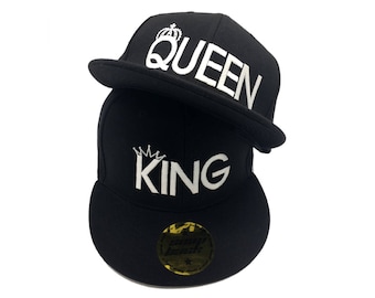 Awesome King & Queen snapback summer caps, hats for couples, lovers and friends. These hats are embroidered in white color. High quality.