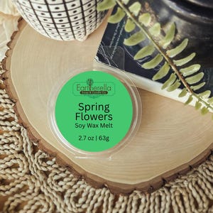 SPRING FLOWERS Wax Melts Tarts | Round Clamshell | 2.7 oz