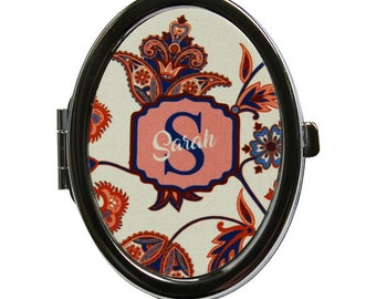 Personalized Oval Compact with mirrors