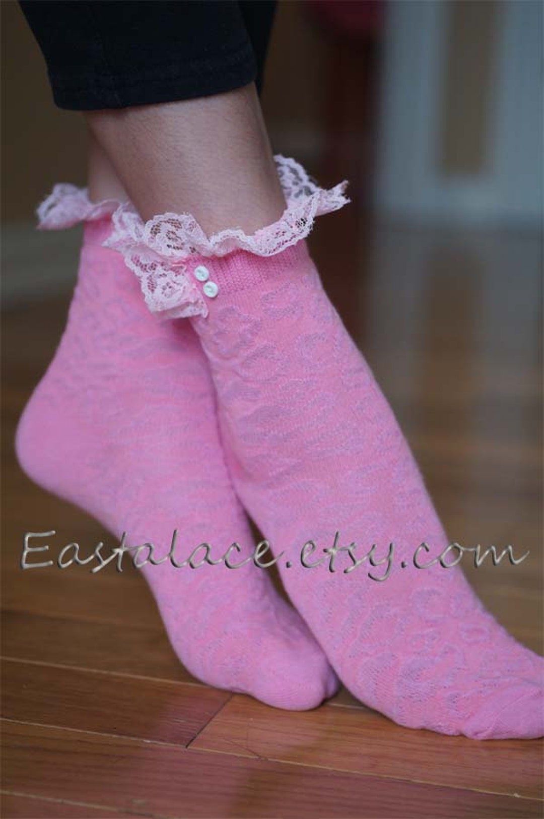 Personalised Flower Girl Socks, Name on Ankle Socks, White, Pink or Blue,  Girls Custom Made Gift Wedding Socks Lace Trim, Child Clothing 