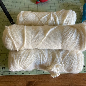 Sparkle Acrylic Yarn: Chunky Worsted Weight, Sand White (3 oz)
