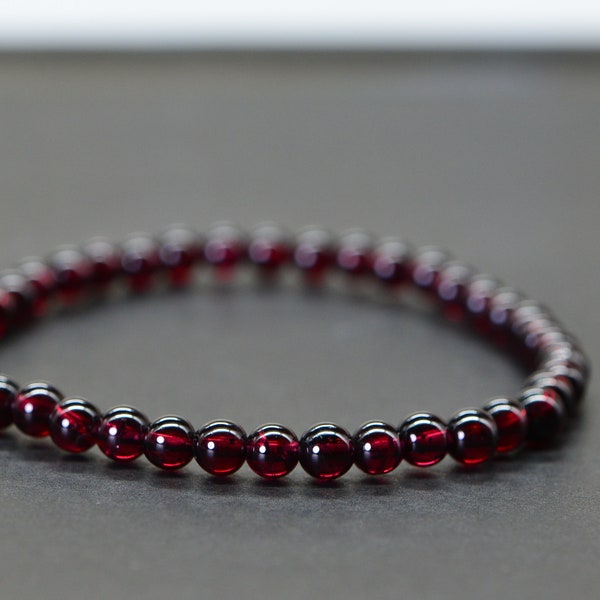 Purple Garnet 5 mm Beaded Bracelet Yoga gift Bracelet Natural Gemstone Garnet Bracelet