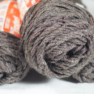 Acrylic Yarn Frosted Brown Yarn Chunky Yarn Vintage Yarn Made in USA  Free  Instructions Pattern