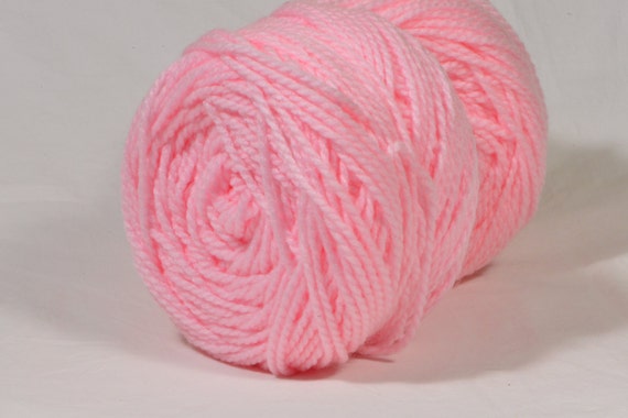 Chunky Acrylic Yarn: Rose Tendre, Made in Canada