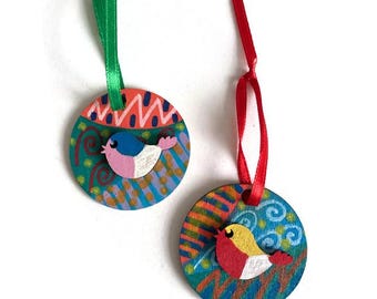 Hand Painted Wooden Bird Ornaments Set - Folk Art Christmas Tree Decorations - Colourful Woodland Bird Lover Gift